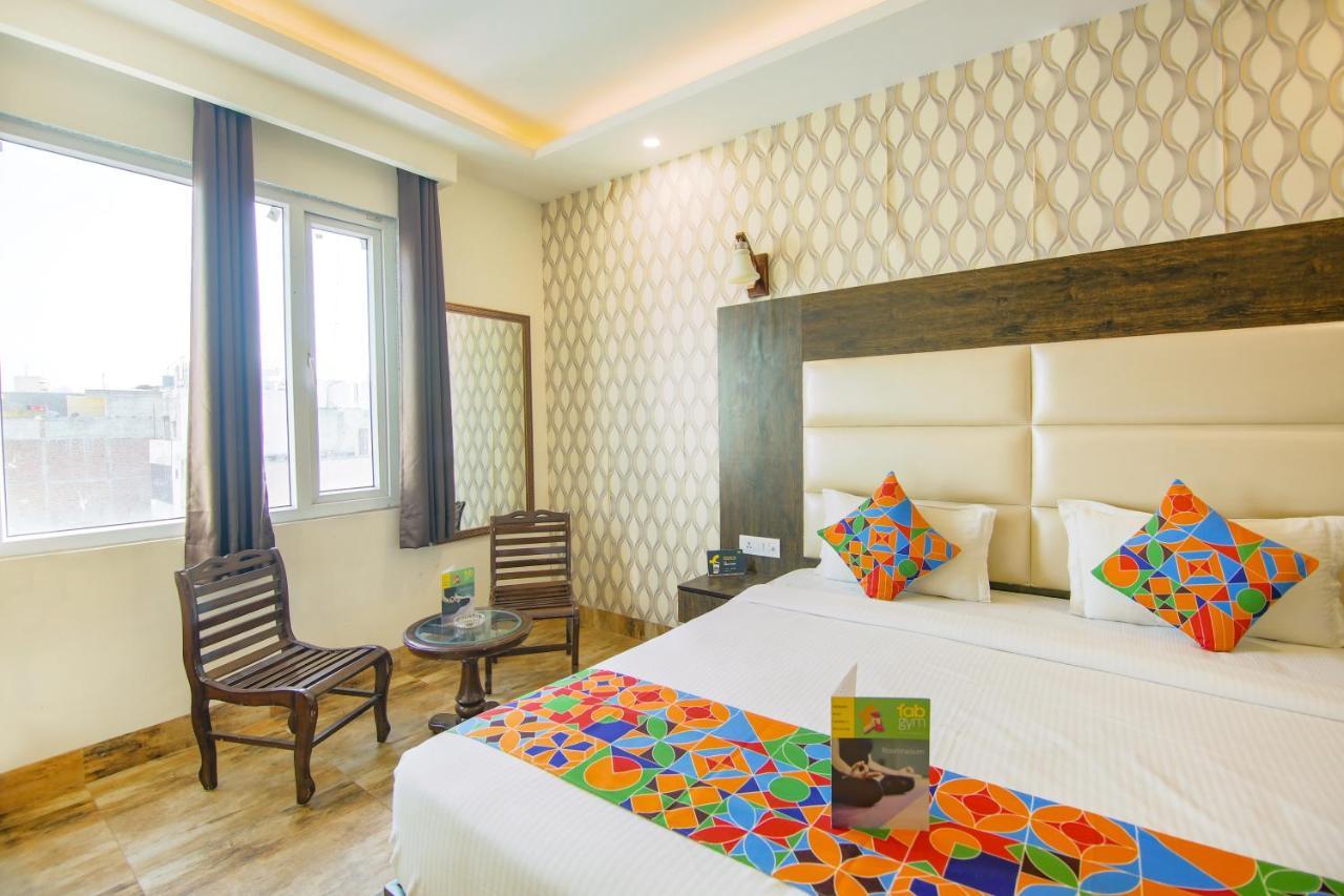 Fabhotel Viroha 3*