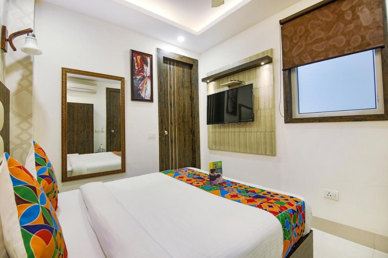 Fabhotel Viroha 3*